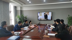 市教育局来校巡听中心组学习