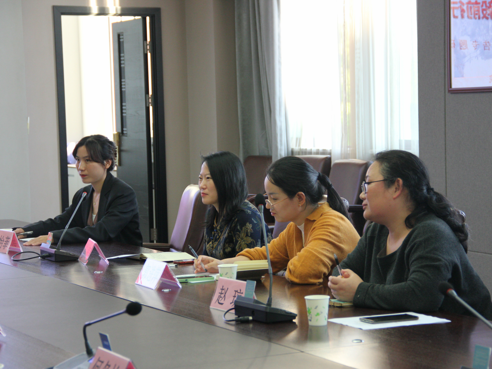 踔厉奋发谋发展 勇毅前行谱新篇——我校马克思主义学院召开学习贯彻党的二十大报告专题研讨会