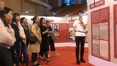 我校党员同志参加“纪念马克思诞辰200周年历史文献展”