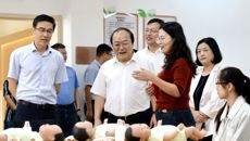 苏州工业职业技术学院来校调研交流