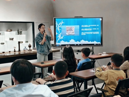 非遗手工古法香丸雕刻蜡膜亲子活动